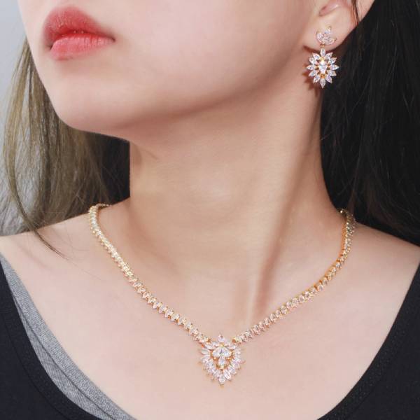 Necklace & Earing